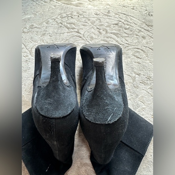 Aquatalia Suede Pointed Toe Kitten Heel Booties – Black – Size 9 - Picture 5 of 7